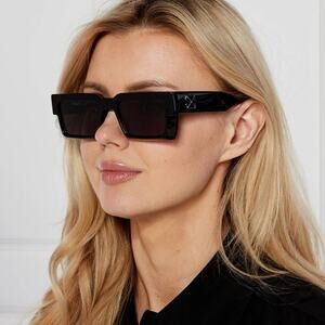 NEW!!! OFF-WHITE Sunglasses Moberly OERI114 1007 Authentic